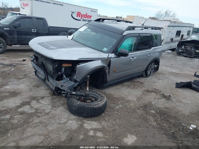 Ford Bronco Sport Badlands 2023 3FMCR9D95PRE04076 Image 2