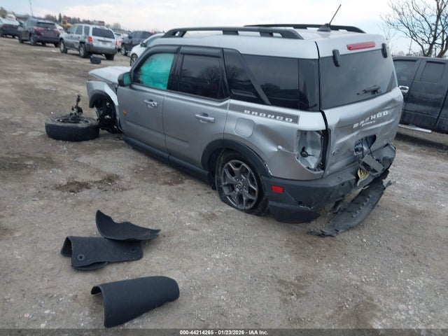 Ford Bronco Sport Badlands 2023 3FMCR9D95PRE04076 Image 3