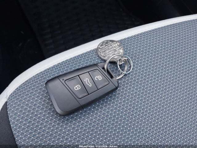 Продажа на аукционе авто 2025 Volkswagen Taos 1.5t S, vin: 3VV5C7B21SM085792, номер лота: 44214269