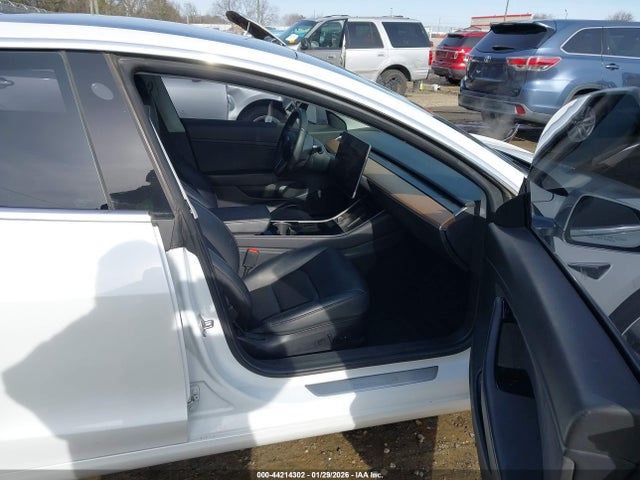 2020 TESLA MODEL 3 5YJ3E1EB2LF621003 Photo 4