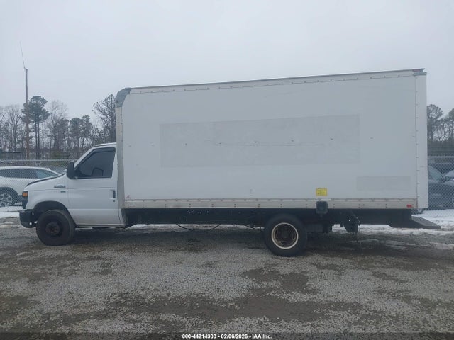 Ford E-350 Cutaway 2014 1FDWE3FL1EDA61304 Image 14