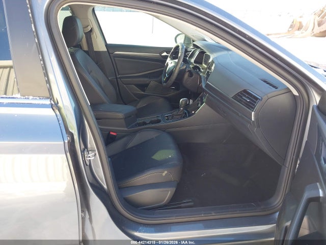 Продажа на аукционе авто 2019 Volkswagen Jetta 1.4t Sel, vin: 3VWEB7BUXKM228562, номер лота: 44214315