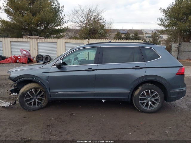 2020 Volkswagen Tiguan 2.0t Se/2.0t Se R-line Black/2.0t Sel მანქანა იყიდება აუქციონზე, vin: 3VV2B7AX1LM131867, აუქციონის ნომერი: 44214345