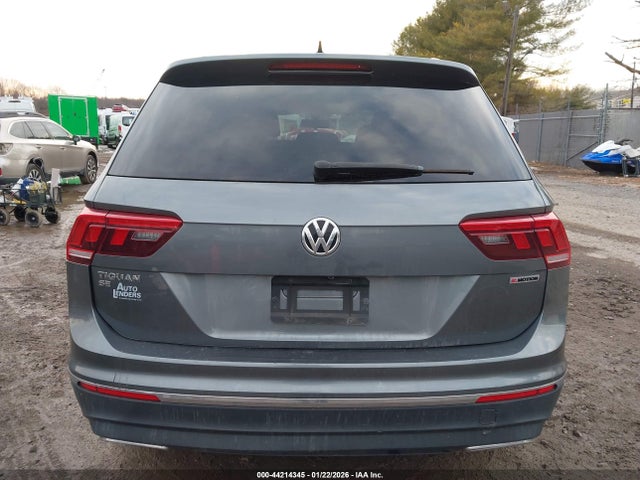 2020 Volkswagen Tiguan 2.0t Se/2.0t Se R-line Black/2.0t Sel მანქანა იყიდება აუქციონზე, vin: 3VV2B7AX1LM131867, აუქციონის ნომერი: 44214345