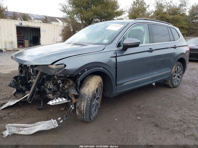2020 Volkswagen Tiguan 2.0t Se/2.0t Se R-line Black/2.0t Sel მანქანა იყიდება აუქციონზე, vin: 3VV2B7AX1LM131867, აუქციონის ნომერი: 44214345