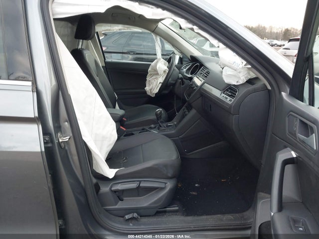 2020 Volkswagen Tiguan 2.0t Se/2.0t Se R-line Black/2.0t Sel მანქანა იყიდება აუქციონზე, vin: 3VV2B7AX1LM131867, აუქციონის ნომერი: 44214345