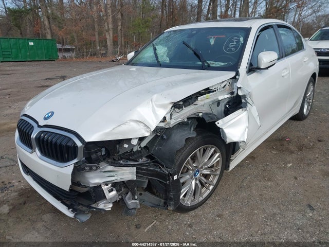 Продажа на аукционе авто 2024 Bmw 330e, vin: 3MW39FF04R8E48545, номер лота: 44214387