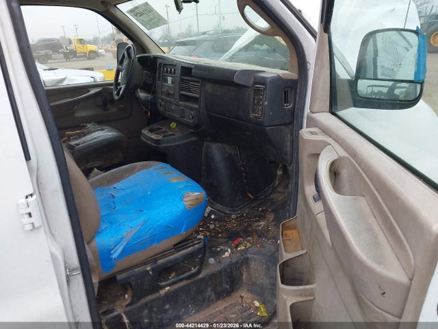 1GCWGFFF1F1101944 Chevrolet Express 2500 Work Van