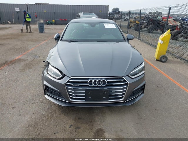 WAUENCF59KA069260 Audi A5 45 Premium