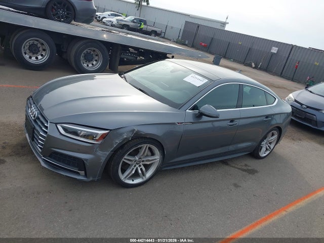WAUENCF59KA069260 Audi A5 45 Premium