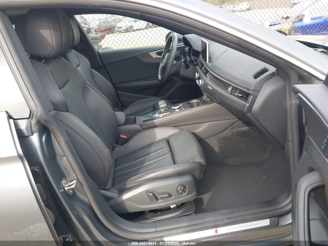 WAUENCF59KA069260 Audi A5 45 Premium