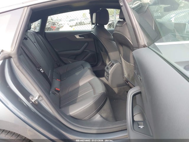 WAUENCF59KA069260 Audi A5 45 Premium