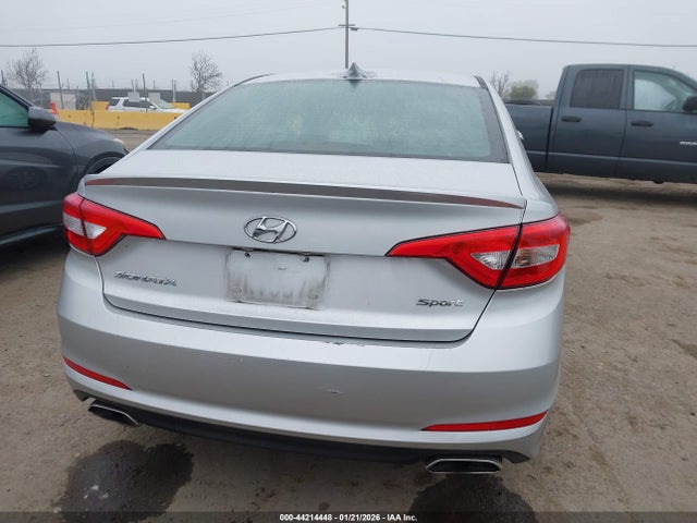 Hyundai Sonata Sport 2015 5NPE34AF2FH115251 Image 16