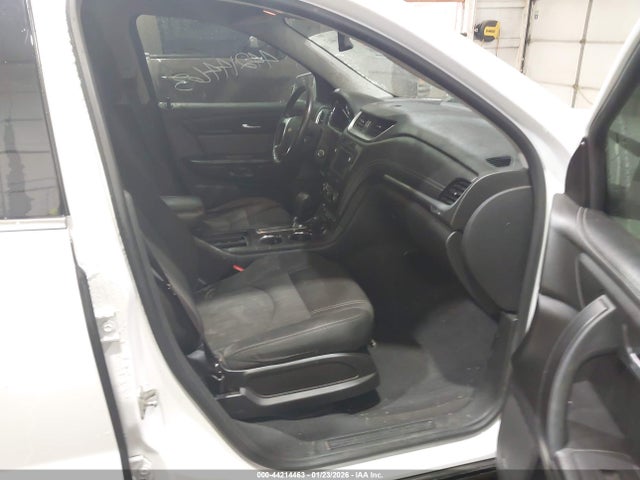 Auction sale of the 2017 Chevrolet Traverse 2lt, vin: 1GNKRHKD9HJ261900, lot number: 44214463