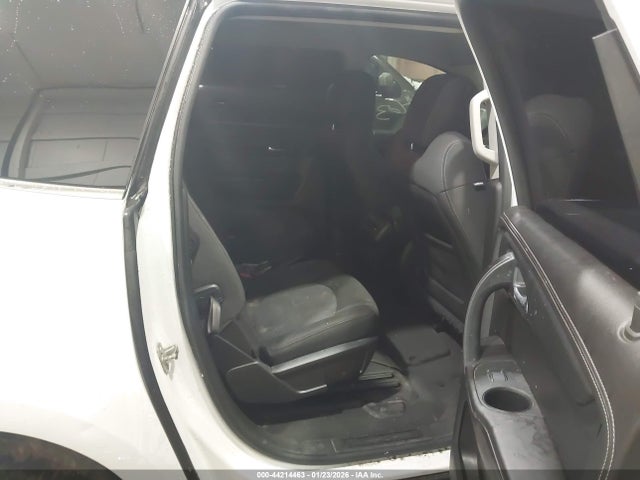Auction sale of the 2017 Chevrolet Traverse 2lt, vin: 1GNKRHKD9HJ261900, lot number: 44214463