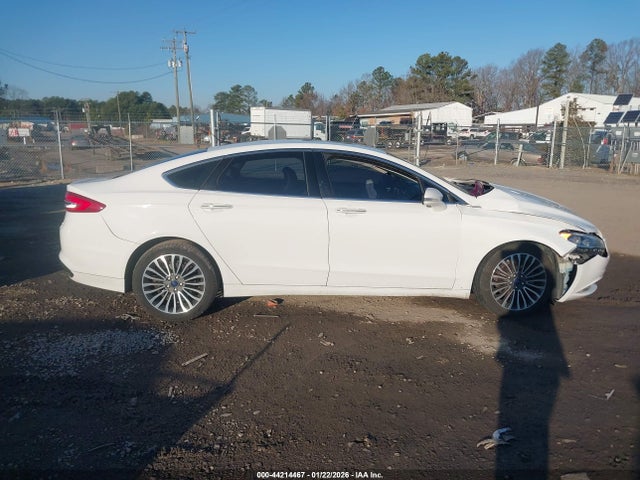3FA6P0H95JR174257 Ford FUSION SE