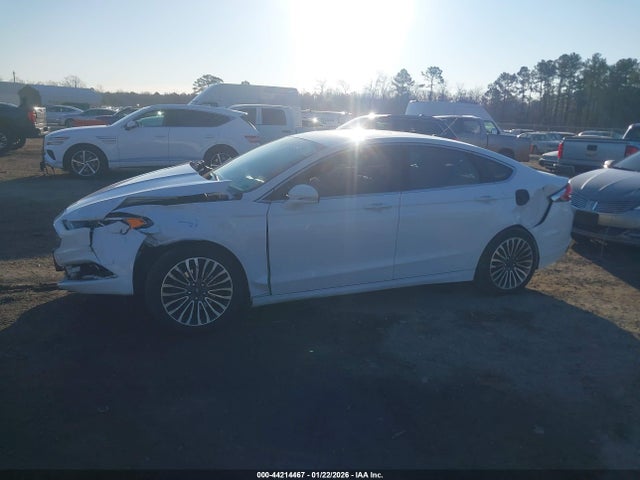 3FA6P0H95JR174257 Ford FUSION SE