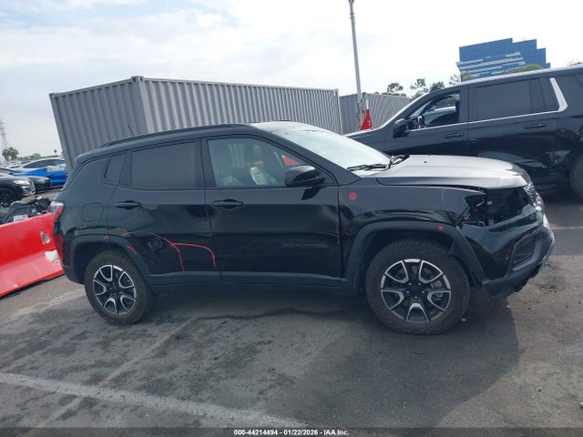 Jeep Compass Trailhawk 4x4 2024 3C4NJDDN0RT137312 Image 13