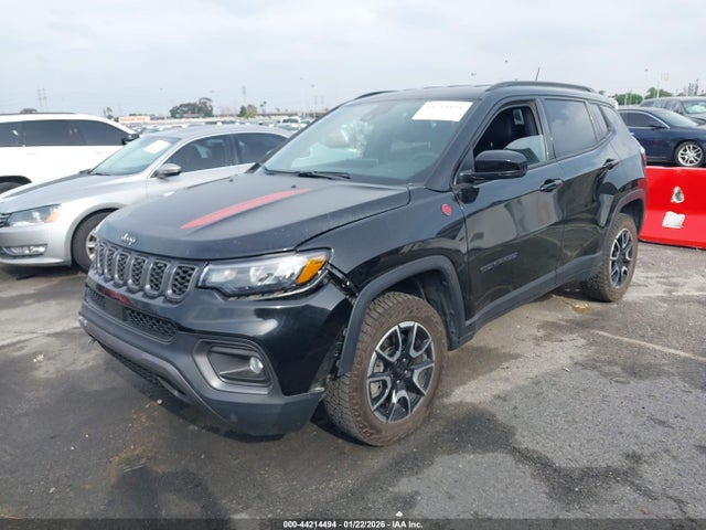 Jeep Compass Trailhawk 4x4 2024 3C4NJDDN0RT137312 Image 2
