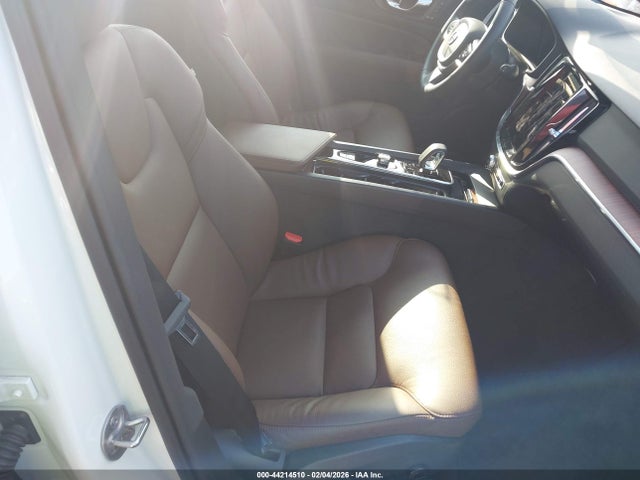 2025 VOLVO V60 CROSS COUNTRY YV4L12WK2S2149836 Photo 4