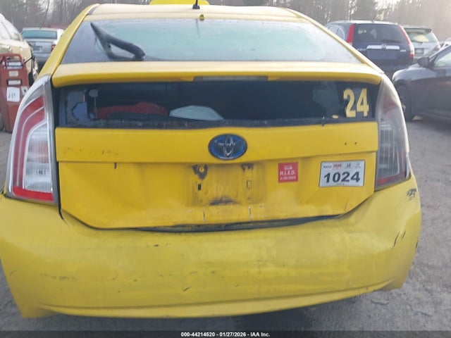 Toyota Prius Two 2014 JTDKN3DU2E1774843 Image 6