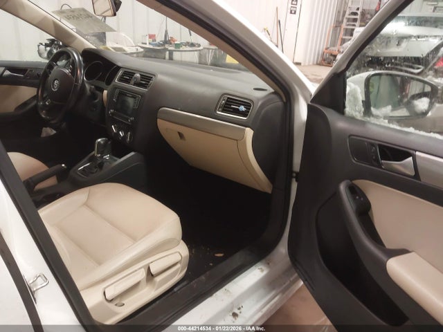 2017 VOLKSWAGEN JETTA 3VWDB7AJ7HM294174 Photo 4