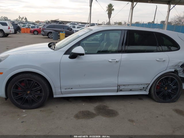 Porsche Cayenne Gts 2016 WP1AD2A27GLA71353 Image 15