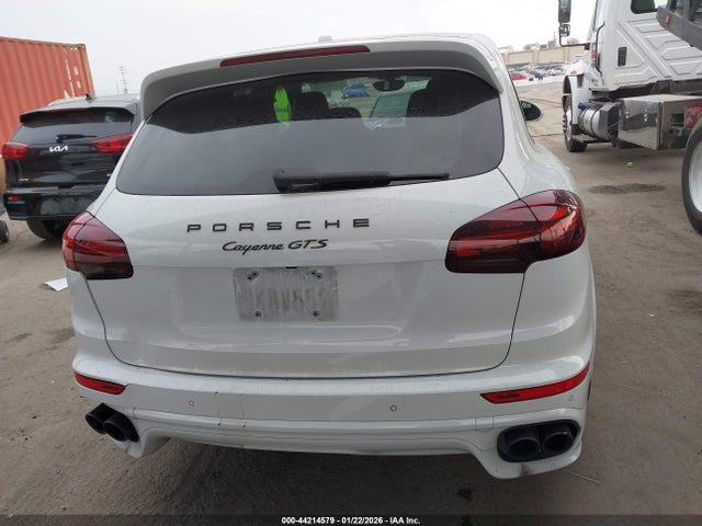 Porsche Cayenne Gts 2016 WP1AD2A27GLA71353 Image 17