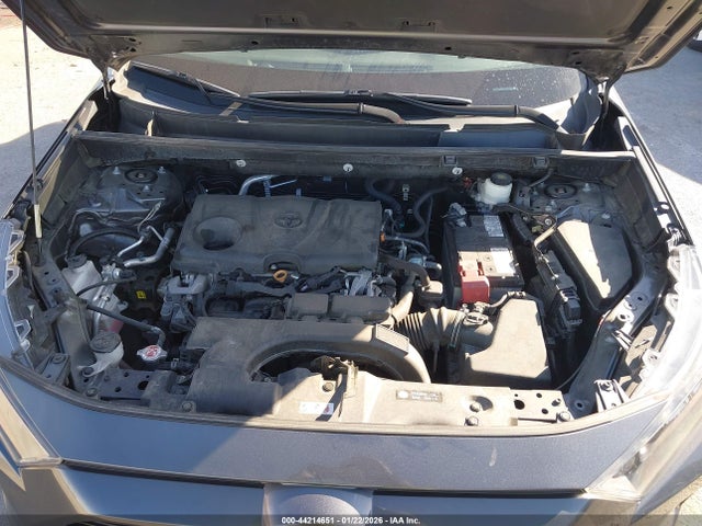44214651 :رقم المزاد ، 2T3F1RFV4LC078801 vin ، 2020 Toyota Rav4 Le مزاد بيع
