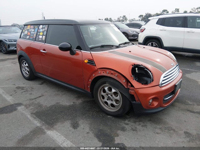 2014 MINI CLUBMAN WMWZF3C58ET492942 Photo 0