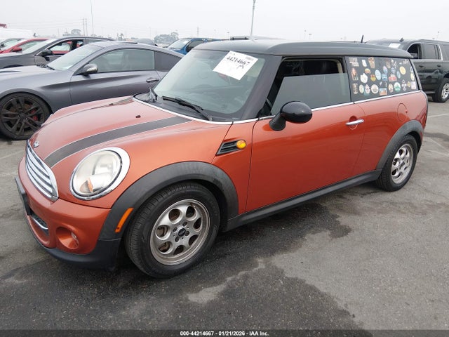 2014 MINI CLUBMAN WMWZF3C58ET492942 Photo 1