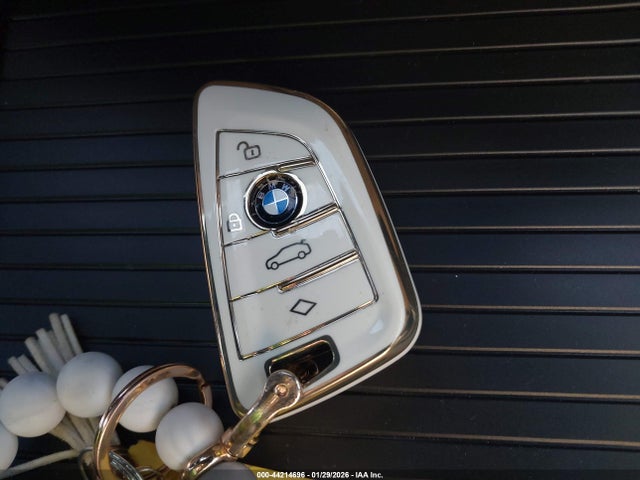 2018 BMW X3 5UXTR9C54JLD63806 Photo 10