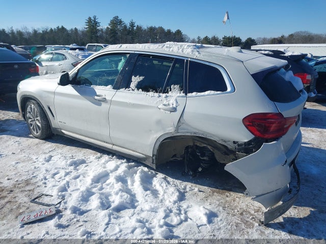 2018 BMW X3 5UXTR9C54JLD63806 Photo 2