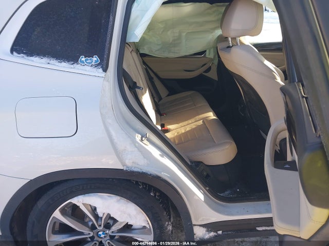 2018 BMW X3 5UXTR9C54JLD63806 Photo 7