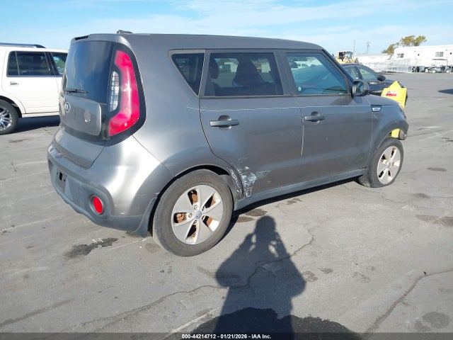 2017 Kia Soul მანქანა იყიდება აუქციონზე, vin: KNDJN2A27H7499285, აუქციონის ნომერი: 44214712