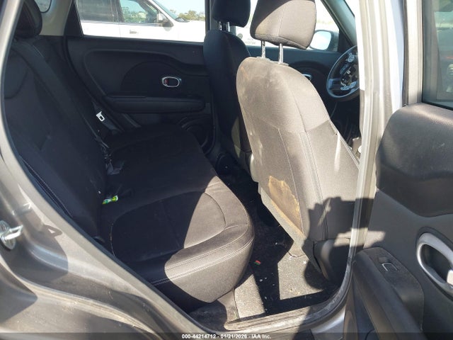 2017 Kia Soul მანქანა იყიდება აუქციონზე, vin: KNDJN2A27H7499285, აუქციონის ნომერი: 44214712
