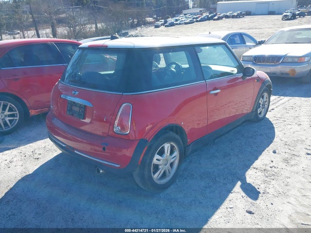 2006 MINI COOPER WMWRC33556TK15711 Photo 3