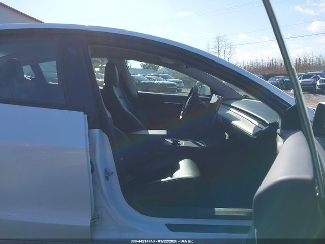 2023 TESLA MODEL 3 5YJ3E1EA5PF570979 Photo 4