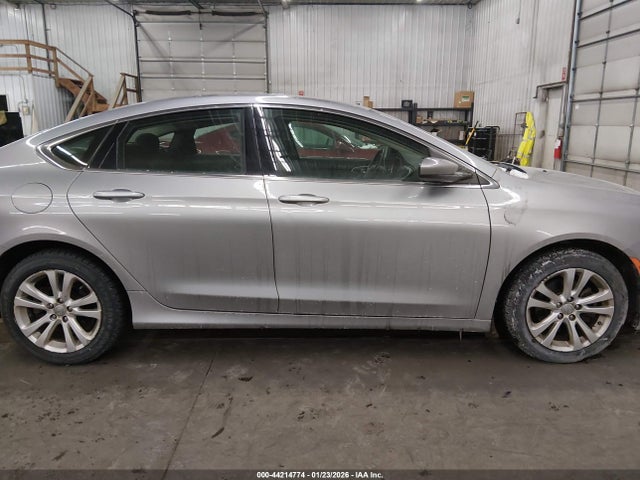 Aukcja sprzedaży 2015 Chrysler 200 Limited, vin: 1C3CCCAB0FN732652, numer aukcji: 44214774