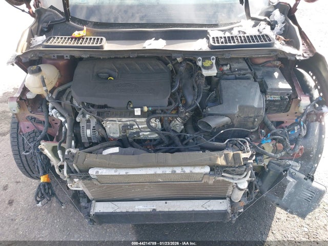 1FMCU9GD4JUA96428 Ford ESCAPE SE