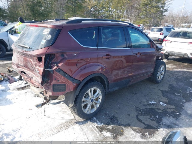 1FMCU9GD4JUA96428 Ford ESCAPE SE