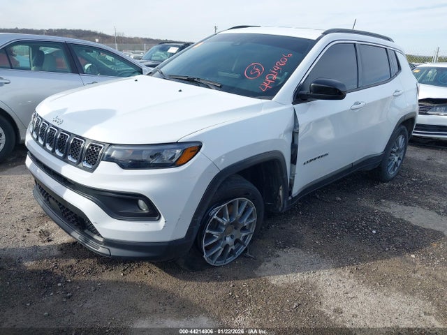 2023 Jeep Compass Latitude 4x4 მანქანა იყიდება აუქციონზე, vin: 3C4NJDBN7PT569976, აუქციონის ნომერი: 44214806
