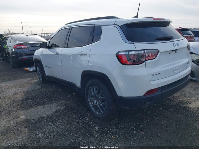 2023 Jeep Compass Latitude 4x4 მანქანა იყიდება აუქციონზე, vin: 3C4NJDBN7PT569976, აუქციონის ნომერი: 44214806