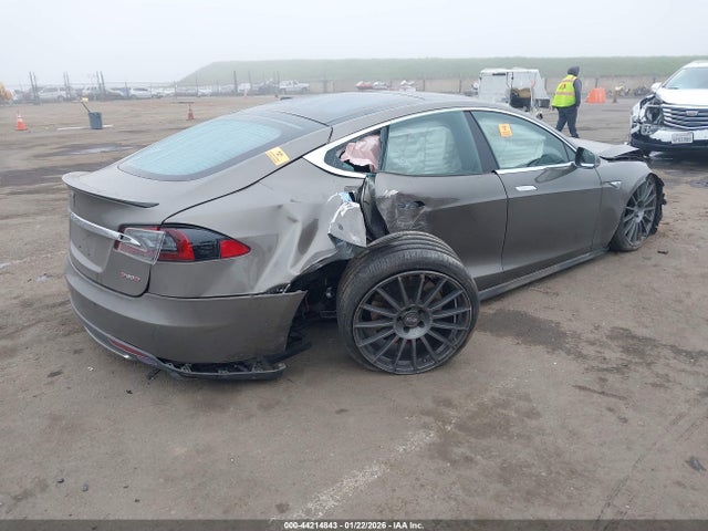 2015 TESLA MODEL S 5YJSA1E4XFF119854 Photo 3