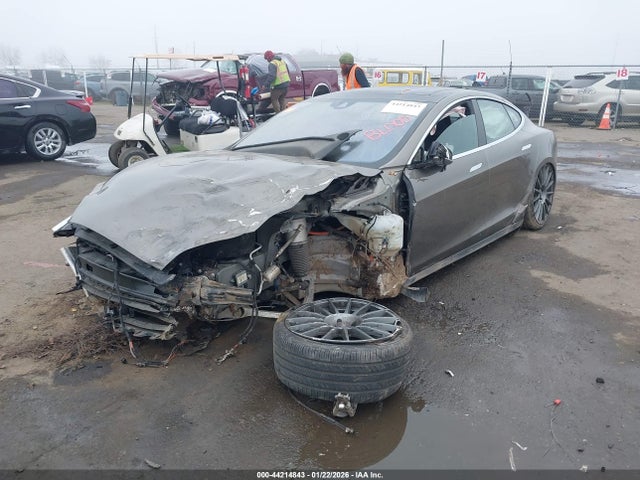 2015 TESLA MODEL S 5YJSA1E4XFF119854 Photo 5