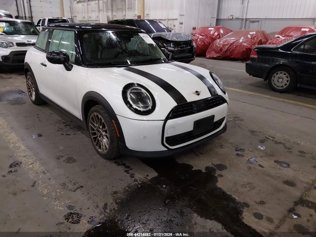 2025 MINI HARDTOP WMW13GD02S2X04672 Photo 0