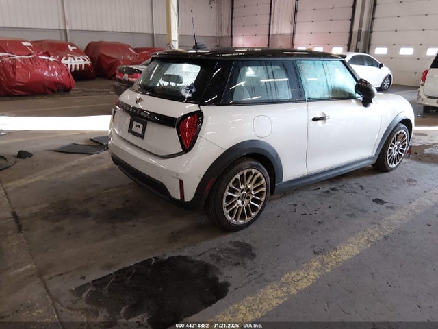 2025 MINI HARDTOP WMW13GD02S2X04672 Photo 3