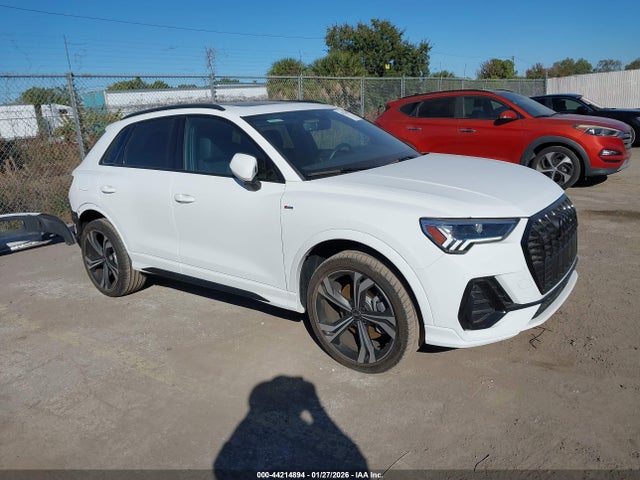 2024 AUDI Q3 WA1EECF36R1045827 Photo 0