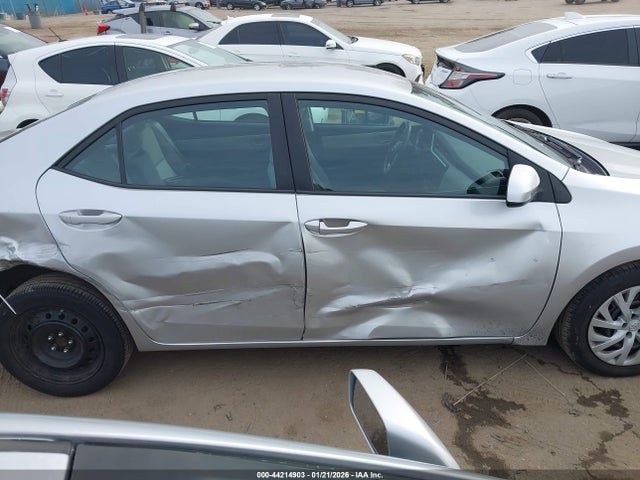 Toyota COROLLA LE 2018 5YFBURHE5JP854989 Image 13