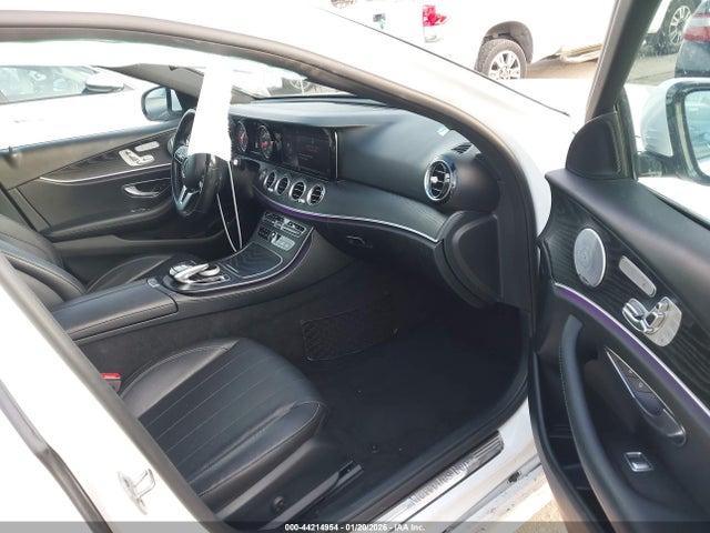 WDDZF4JB0KA531134 Mercedes-Benz E 300